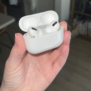 airpod pros lightly used